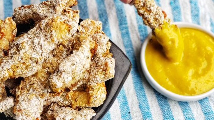 Deditos de Pollo Apanados en Avena y Coco