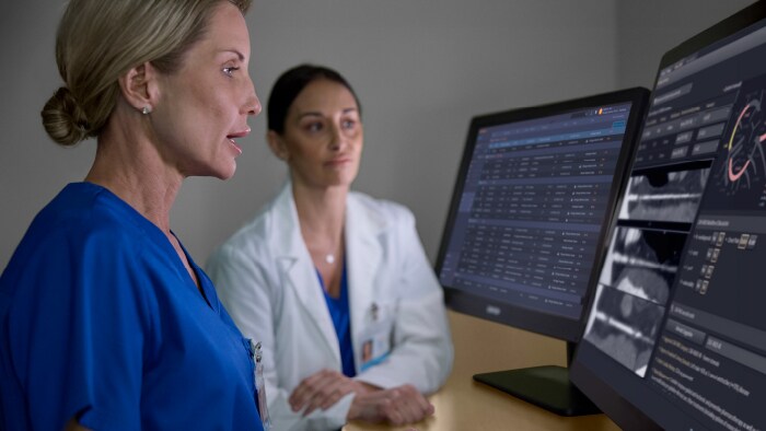De iluminar hogares y alfabetizar por radio a transformar la salud con tecnología: Philips cumple 85 años en Colombia